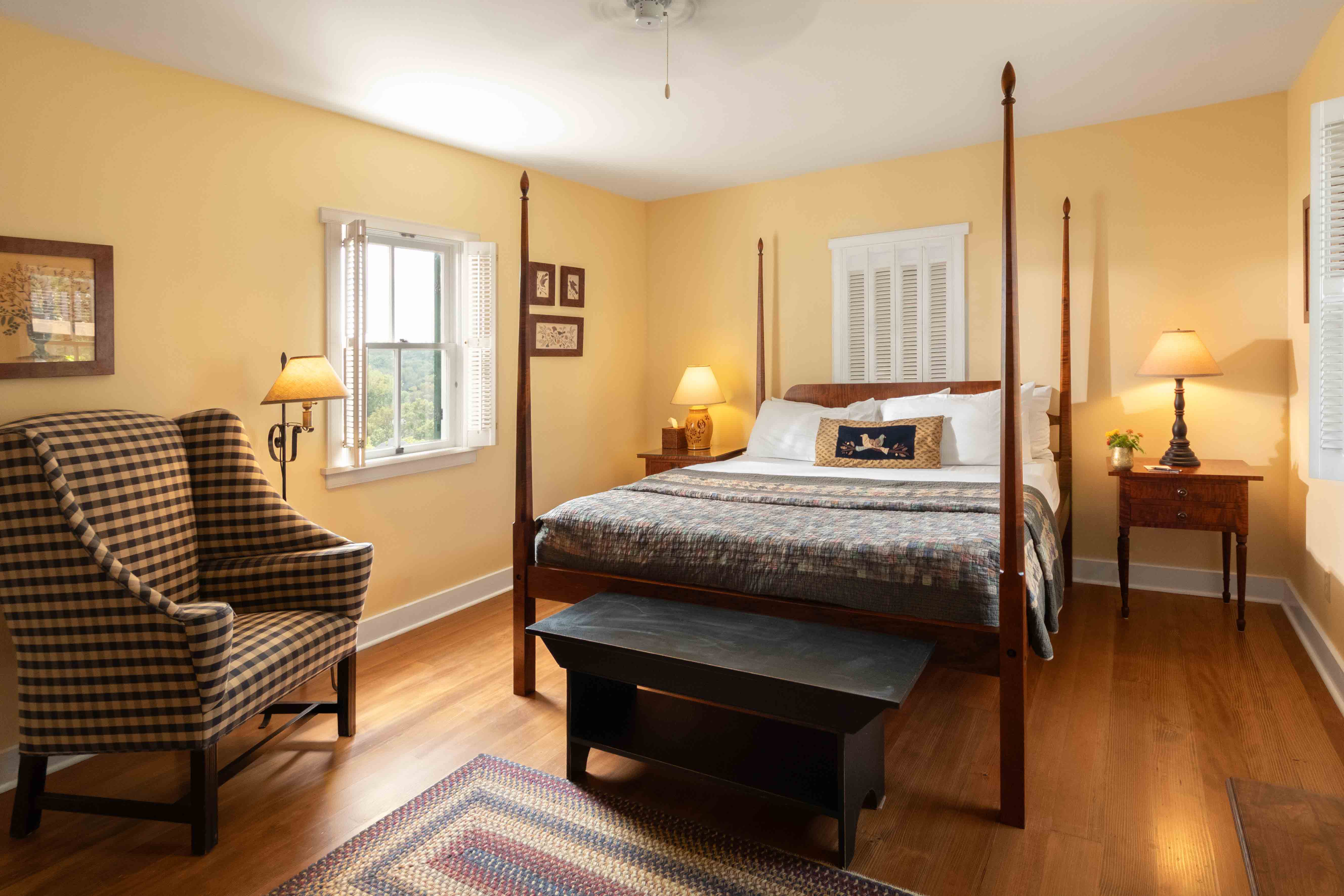 The Violin Shop Private Cottage Rental in Hermann Missouri